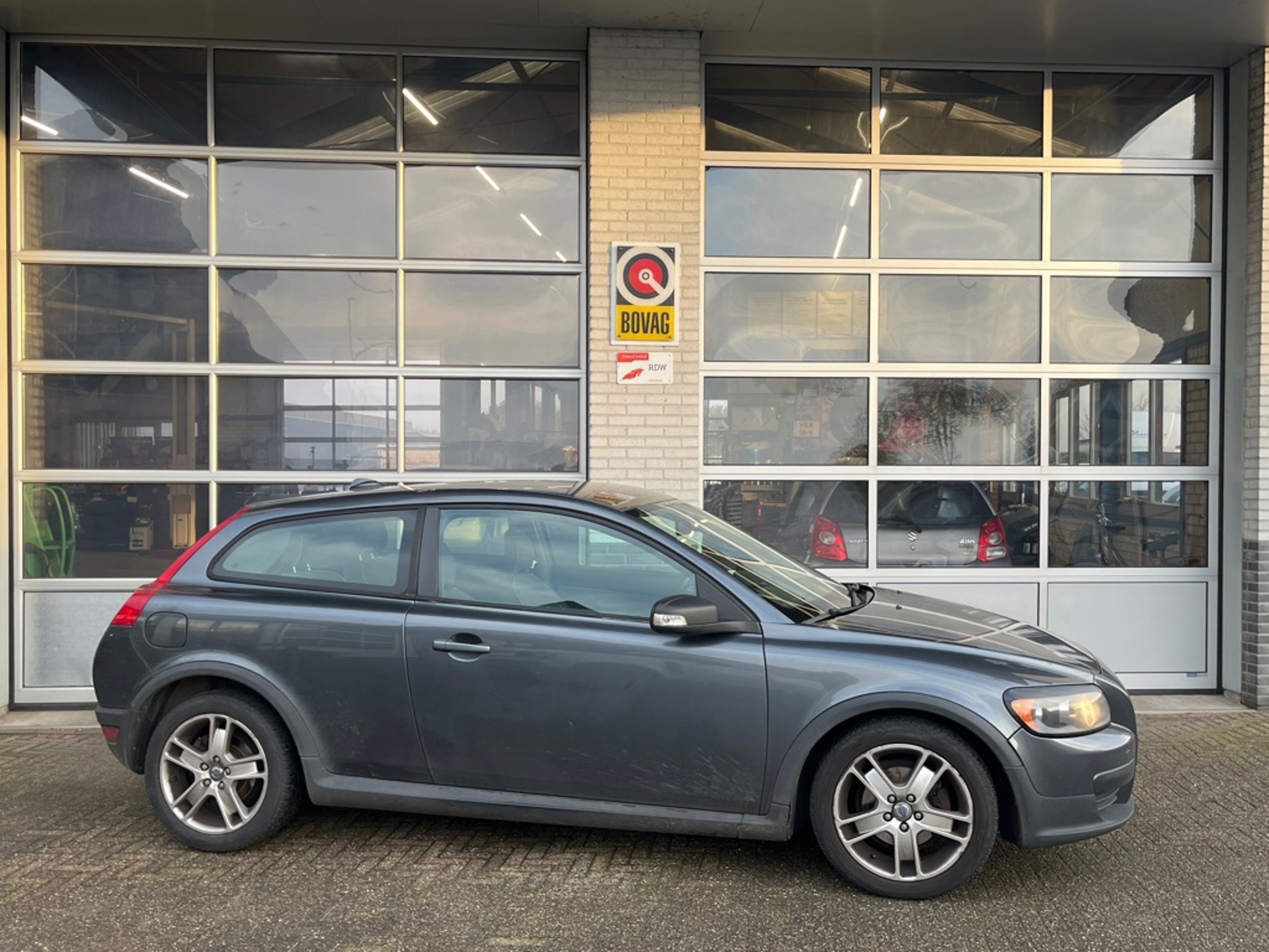 Volvo C30 1.6 Kinetic, foto 1